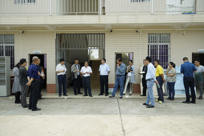_DSC6874-2018.3.28－7王庆煌院长一行在湛江实验站试验基地调研.jpg
